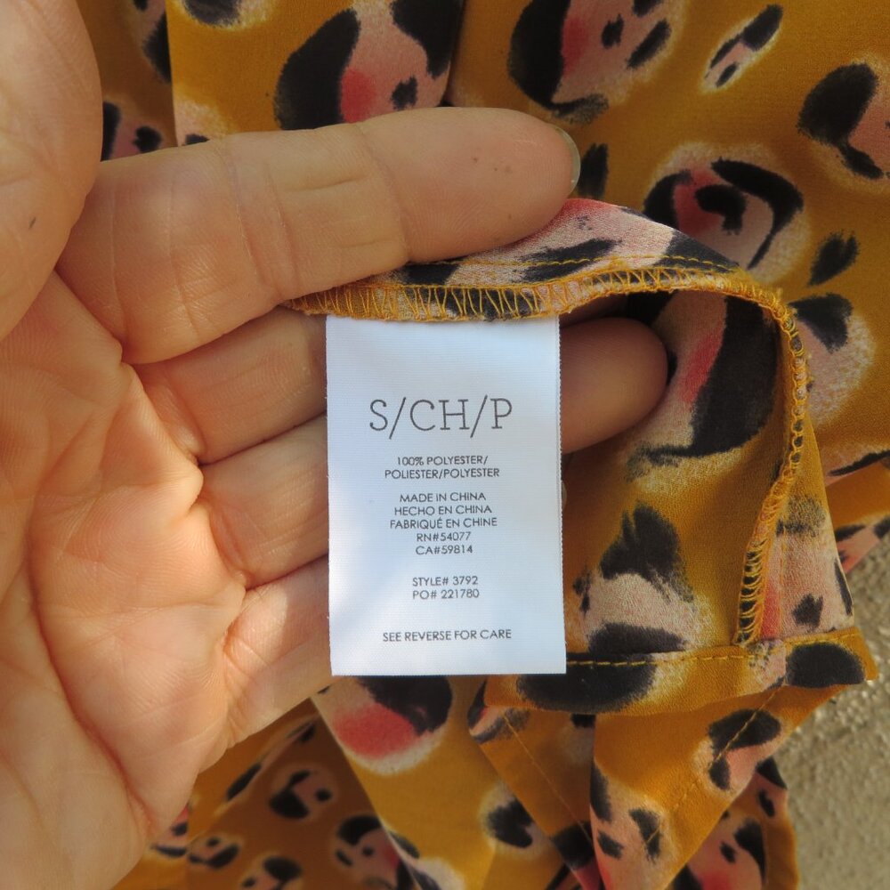 Cabi fun "animal" print flowy top - Picture 4 of 4
